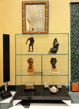 Esculturas Colecci�n �scar Calvo 