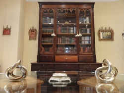 Librer�a neog�tica Siglo XIX en madera de caoba. �scar Calvo Abogados-Lawyers